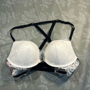 La Senza Classic Plunge Padded Bra.